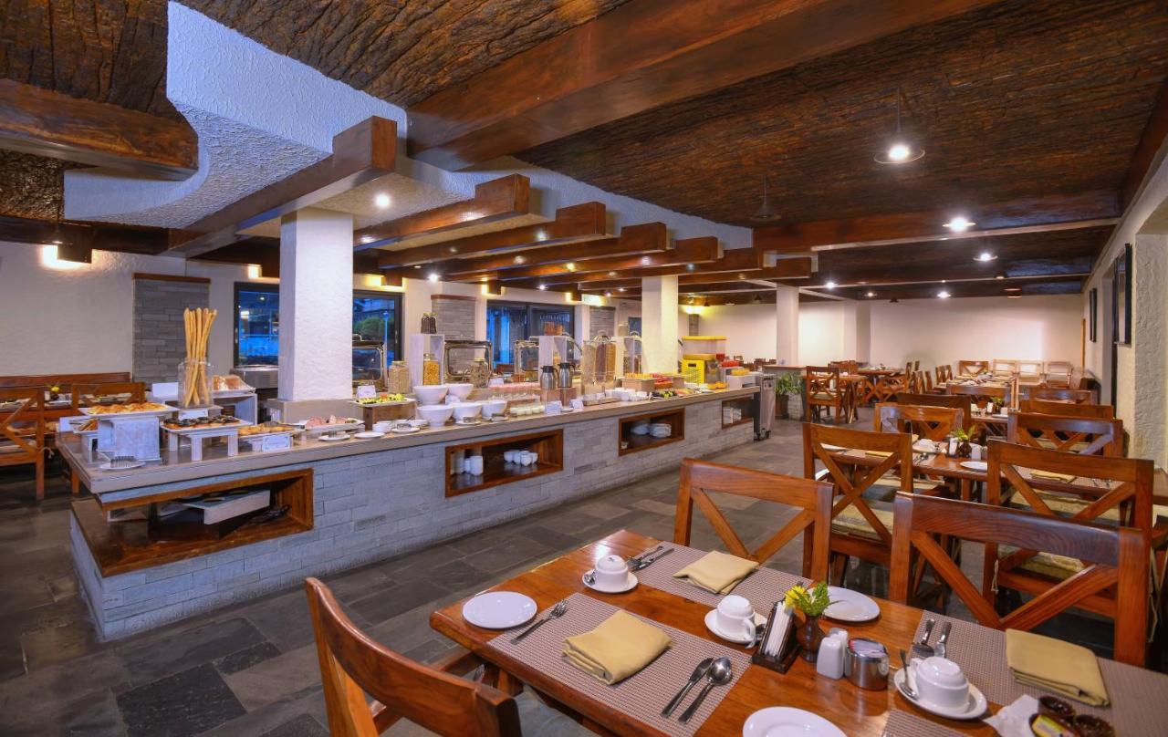 Hotel Barahi Pokhara Exterior photo