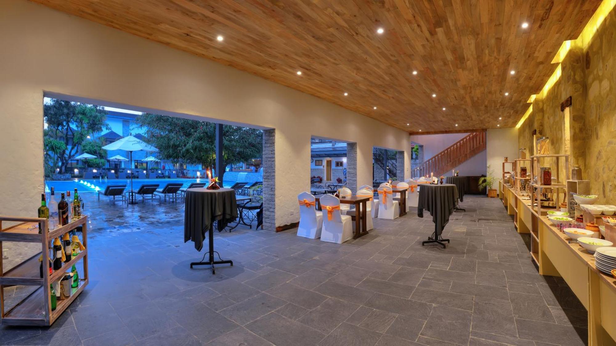 Hotel Barahi Pokhara Exterior photo